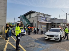 군산경찰서, 직원 출근 전 숙취 운전 점검
